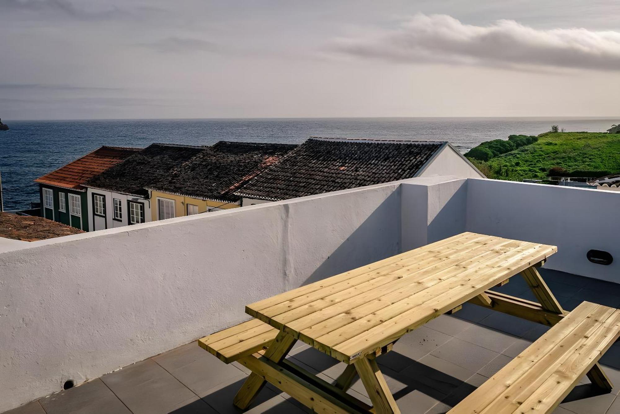 Casa Silveira Mar - Angra Apartment Angra do Heroismo Exterior photo